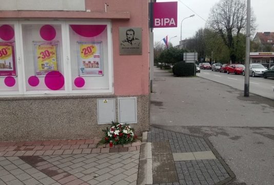 Trg našeg Pere – Nebojša Magdić
