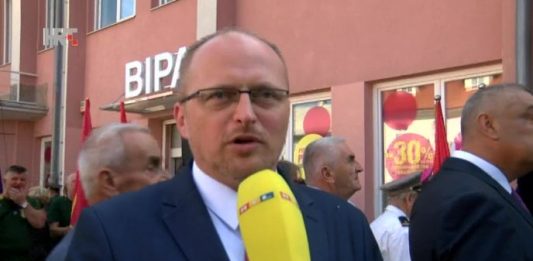 Grumf putovima Marka Pola – Kamo? Pravac Kina. Nešo Ogulin u srcu