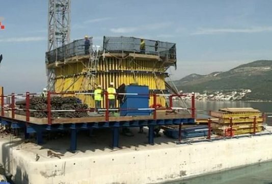 Betoniranje prvog stupa Pelješkog mosta