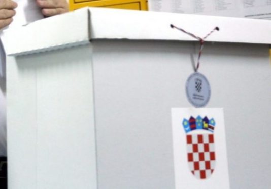 Od ponoći traje izborna šutnja uoči predsjedničkih izbora