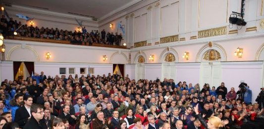 Kolinda Grabar Kitarović u Karlovcu prezentirala izborni program