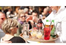 Karlovački ugostitelj konobarici nije platio 15 dana rada, dobio kaznu 68.000 kn