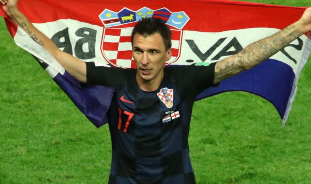 mario mandžukić hrvatska zastava