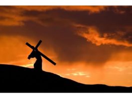 Veliki petak: tradicija i molitva u domovima