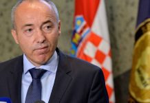 Damir Krstičević vratio je Hrvatskoj vojsci čast i ponos. Nije on političar na kakve smo navikli, on je u prvom redu čovjek i vojnik