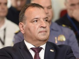 Beroš: Moramo svi poštivati mjere, virus se i dalje nalazi oko nas
