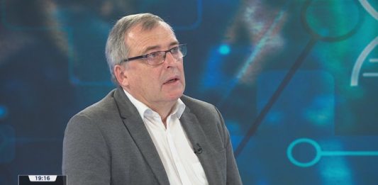 Nove mjere za ugostiteljske objekte, zatvaraju se kina, online nastava za srednje škole.