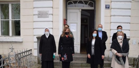 Ogulinskom Domu za starije i nemoćne biskup Srećko Badurina EU sredstava vrijedna skoro 7 milijuna kuna