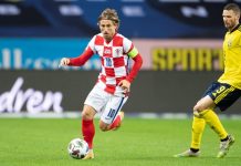 Švedska pobijedila jako lošu Hrvatsku s 2:1, zadnje kolo odlučuje