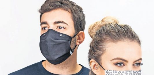 Hrvatski proizvod Mask-in-Mask : Maska s optimalanim spojem zaštite i udobnosti.