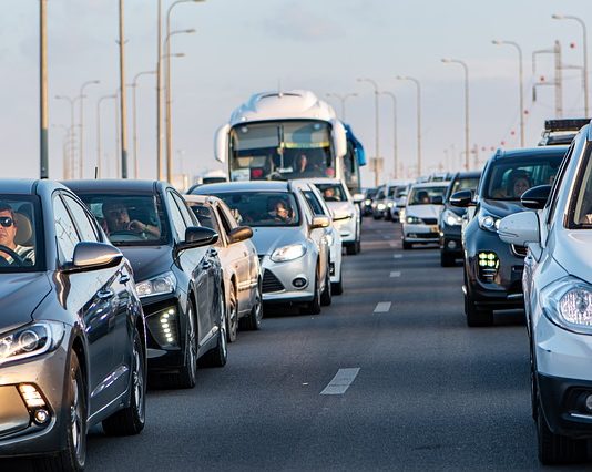 Prodaja automobila pala za 43 posto u odnosu na 2019.