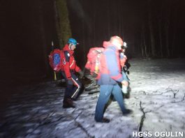 HGSS Ogulin bio je aktivan za vikend, uspješno spasili 5 planinara koji su zapeli na Bijelim i Samarskim stijenama.