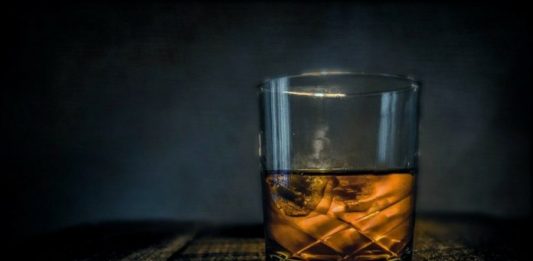 Vozač s 2,15 promila završio na triježnjenju u Josipdolu