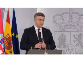 Plenković: Milanović uopće nije nadležan tko će i kad letjeti, ja ne pijem i ne pušim. Njegove su izjave prokremljanske