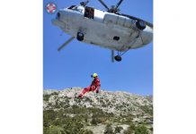 Članovi HGSS Ogulin sudjelovali u helikopterskim vježbama na Mosoru