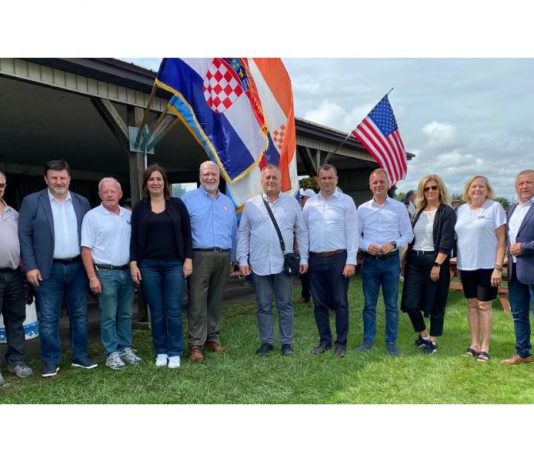Delegacija Slavonije u posjetu Americi