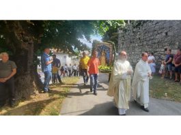 Velika Gospa u svetištu Gospe od Čudesa