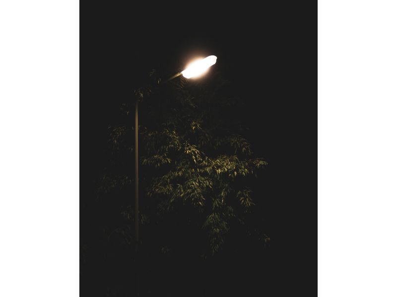 javna rasvjeta svjetlo ulicna lampa unsplash CC 1