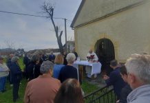 Kod kapelice u Salopek Selu obilježen blagdan Gospe od Ružarija