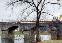 Nastavljaju se radovi na Molinarijevom mostu koji je zaštićeno kulturno dobro