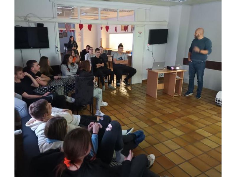  Učenički dom Ogulin