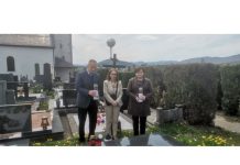 Na Jurjevo zapalili svijeće bivšem gradonačelniku i pokojnom stranačkom prijatelju