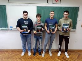 U Gimnaziji održano natjecanje u slaganju Rubikove kocke