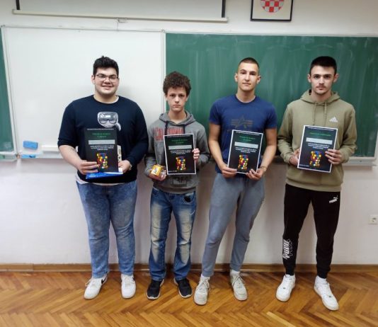 U Gimnaziji održano natjecanje u slaganju Rubikove kocke