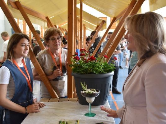 U Prirodoslovnoj školi Karlovac predstavljen sajam znanja i učeničkih natjecanja “Dan struke, dan odluke”