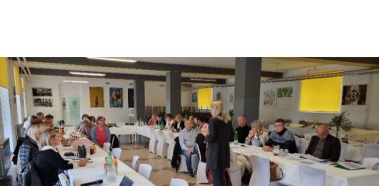 Ravnatelji osnovnih i srednjih škola Karlovačke županije na dvodnevnom seminaru u Selcu