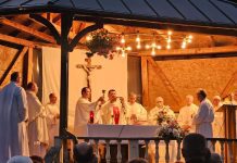Biskup Huzjak na proštenju u Trošmariji