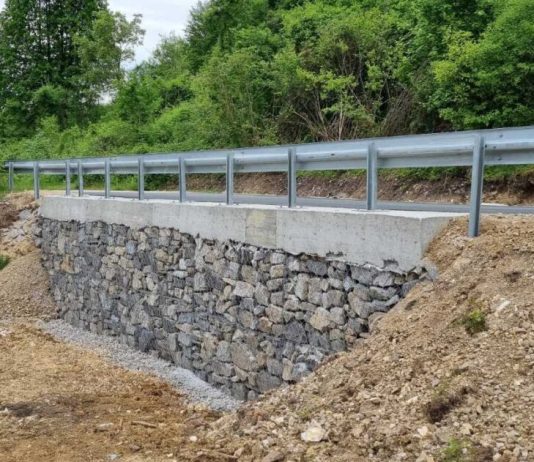 Županijska uprava za ceste Karlovačke županije sanirala klizište u Veljunu