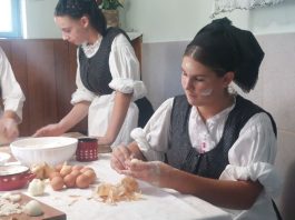 KUD Klek nastavlja s pripremom fotomonografije Nikoline Luketić Delije o božićnoj tradiciji