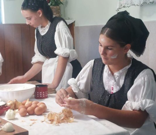 KUD Klek nastavlja s pripremom fotomonografije Nikoline Luketić Delije o božićnoj tradiciji