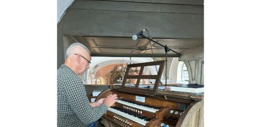 Doktor za orgulje pregledao one u župnoj crkvi Sv. Križa