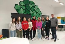 Ravnatelj Gimnazije Bernardina Frankopana nagradio učenike sportaše koji su se u prošloj godini posebno istaknuli i postigli sjajne rezultate.