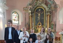 Župa Svetog Križa proslavila krštenje pete bebe u obitelji Mateša