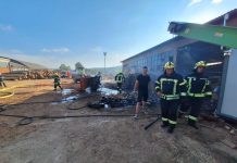 Požar u drvoprerađivačkom pogonu uspješno lokaliziran zahvaljujući brzom odazivu vatrogasaca