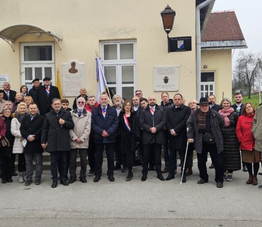 Otkrivena bista Franu Kurelcu u Oštarijama