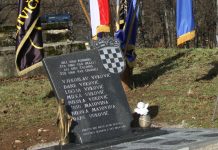 33 godine od zločina u Vukovićima
