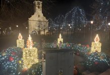 Zapaljena 4. adventska svijeća