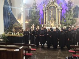 Božićni koncert župnog zbora Crux