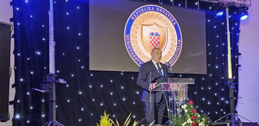 Dok je srca bit će i Hrvatske