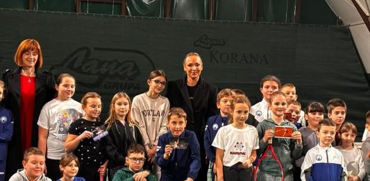 Donna Vekić u posjeti Teniskom klubu Karlovac