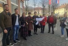 Ruže i karanfili za Dan žena