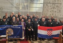 Blagoslovljena zastava Udruge veterani policije Josipdol-Tounj 1990-91.