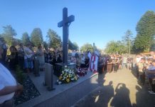 Na Petrovi blagoslovljen novi križ