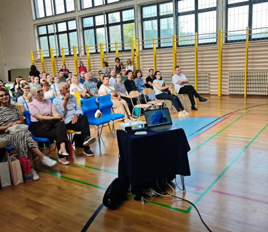 Razmjenjivanje iskustava stotinu učitelja o Cjelodnevnoj školi u Josipdolu od Tovarnika i Kometinaca do Novog Marofa i Rakovice