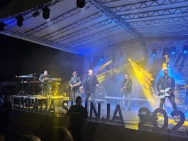Prljavo kazalište oduševilo Slunjane i goste
