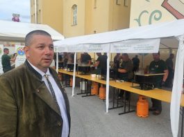 Ogulinski lovci nahranili Ogulince odličnim sekeli gulašem